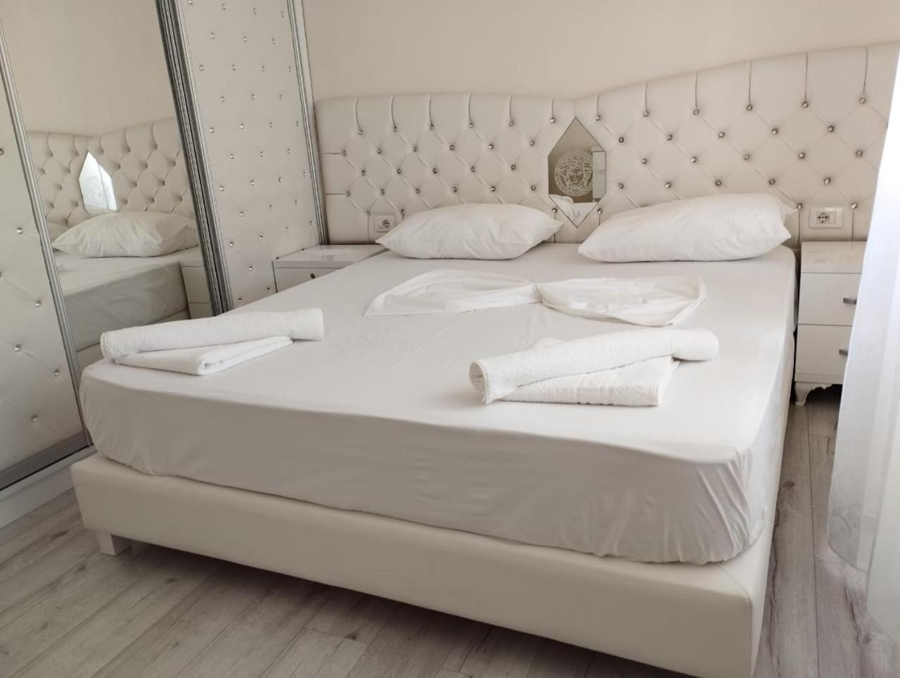 Rondo Guesthouse Gjirokastër 외부 사진