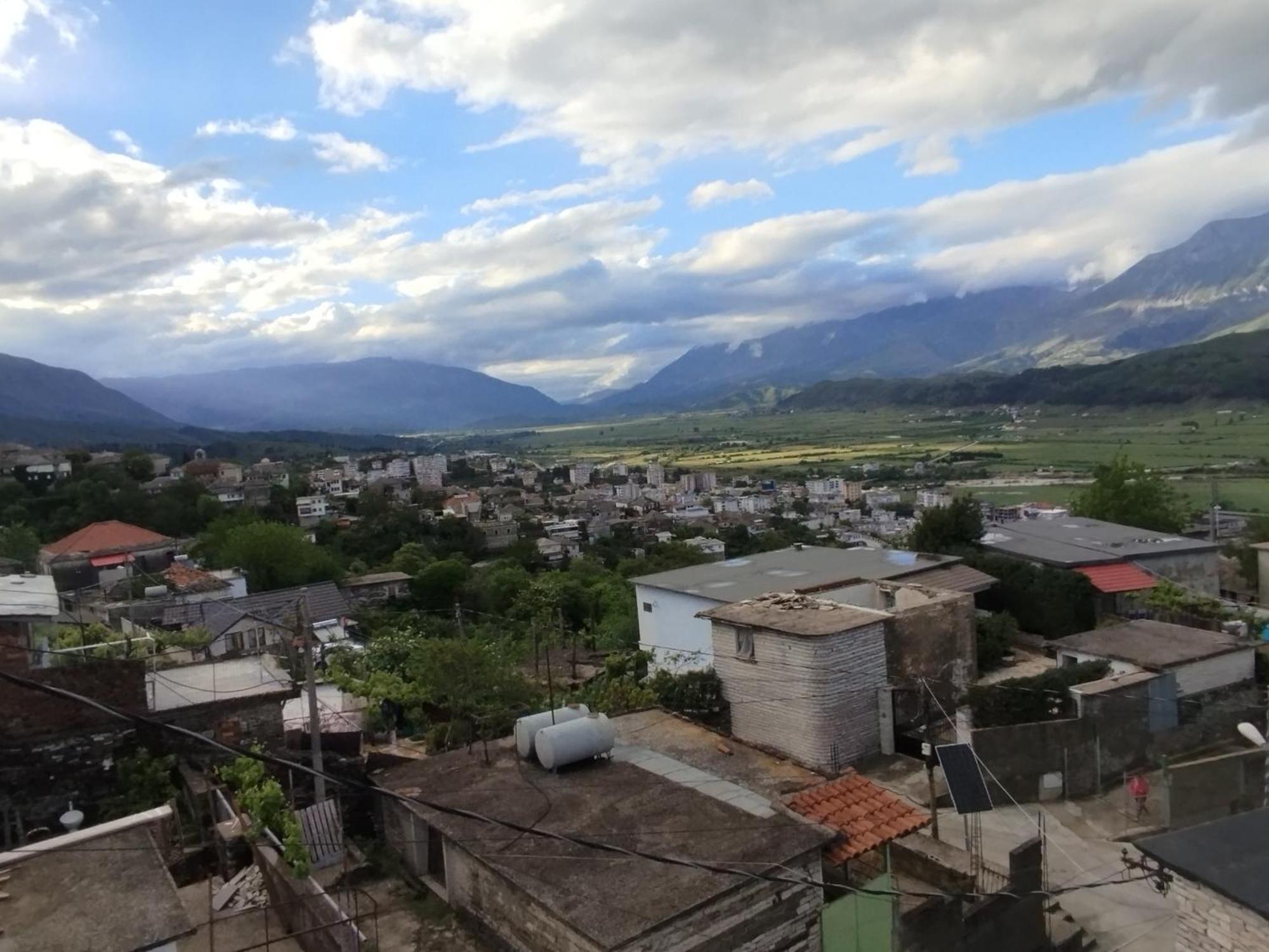 Rondo Guesthouse Gjirokastër 외부 사진