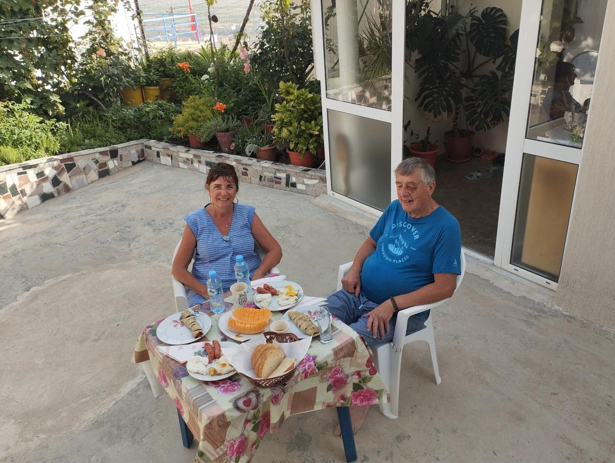 Rondo Guesthouse Gjirokastër 외부 사진